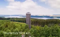 Blick auf den Möhnesee-Turm