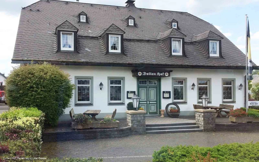 Dollen Hof, Eversberg, Aussenansicht