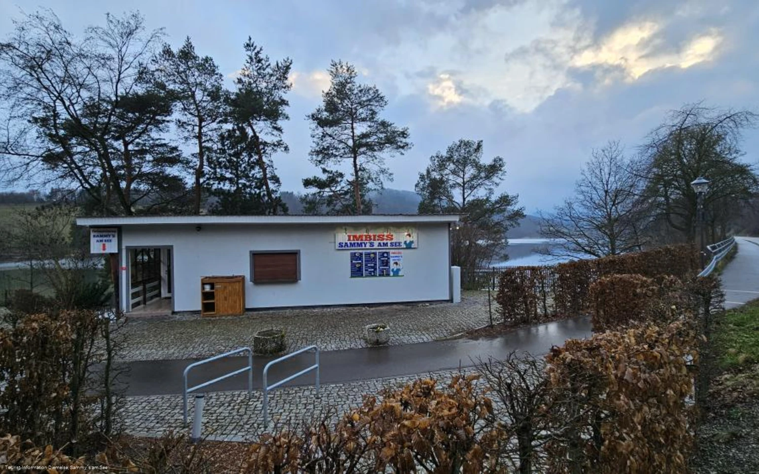 Sammys am See.jpg