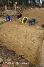 Archäölogen bei der Ausgrabung am Römerlager