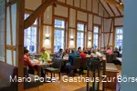 Innenraum Gasthaus zur Börse mit Menschen